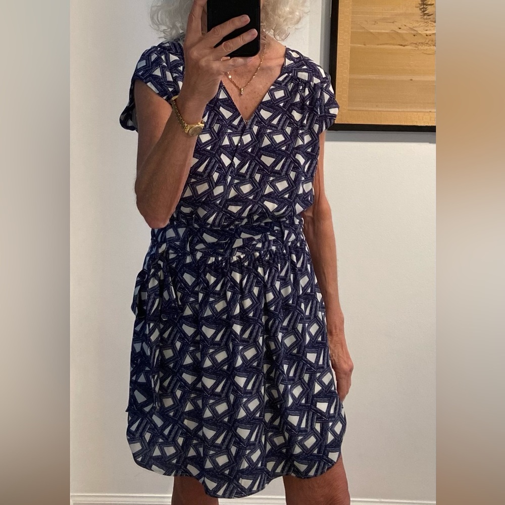 DR2 Geometric Print Dress Size M - Picture 9 of 9